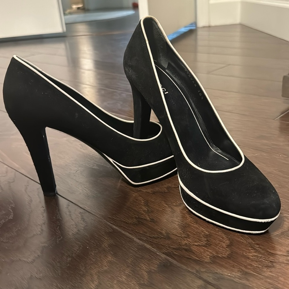 Gucci Black Suede Huston Platform Pumps